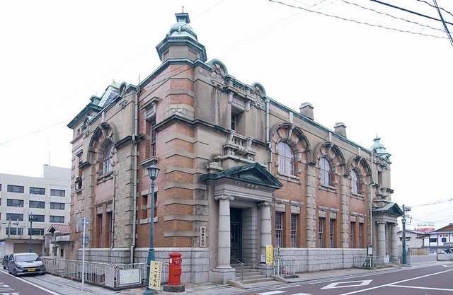 🏛️ 옛 가라쓰 은행 다쓰노 긴고 기념관 (큐 가라쓰 긴코 다쓰노 긴고 기넨칸)